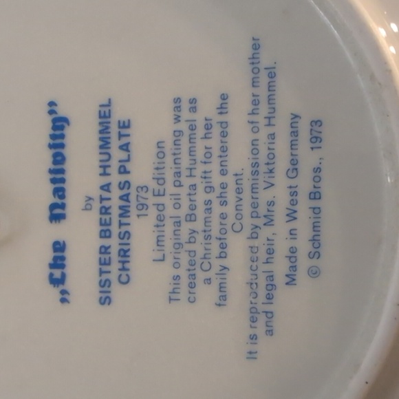 Vintage Christmas 1973 "The Nativity" Collector's Plate - Picture 5 of 5